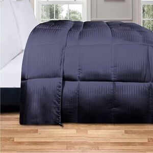 Elegant Deep Blue Comforter